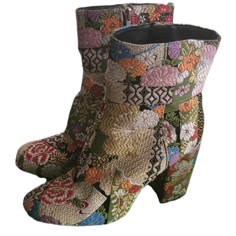 Steve Madden Goldie booties